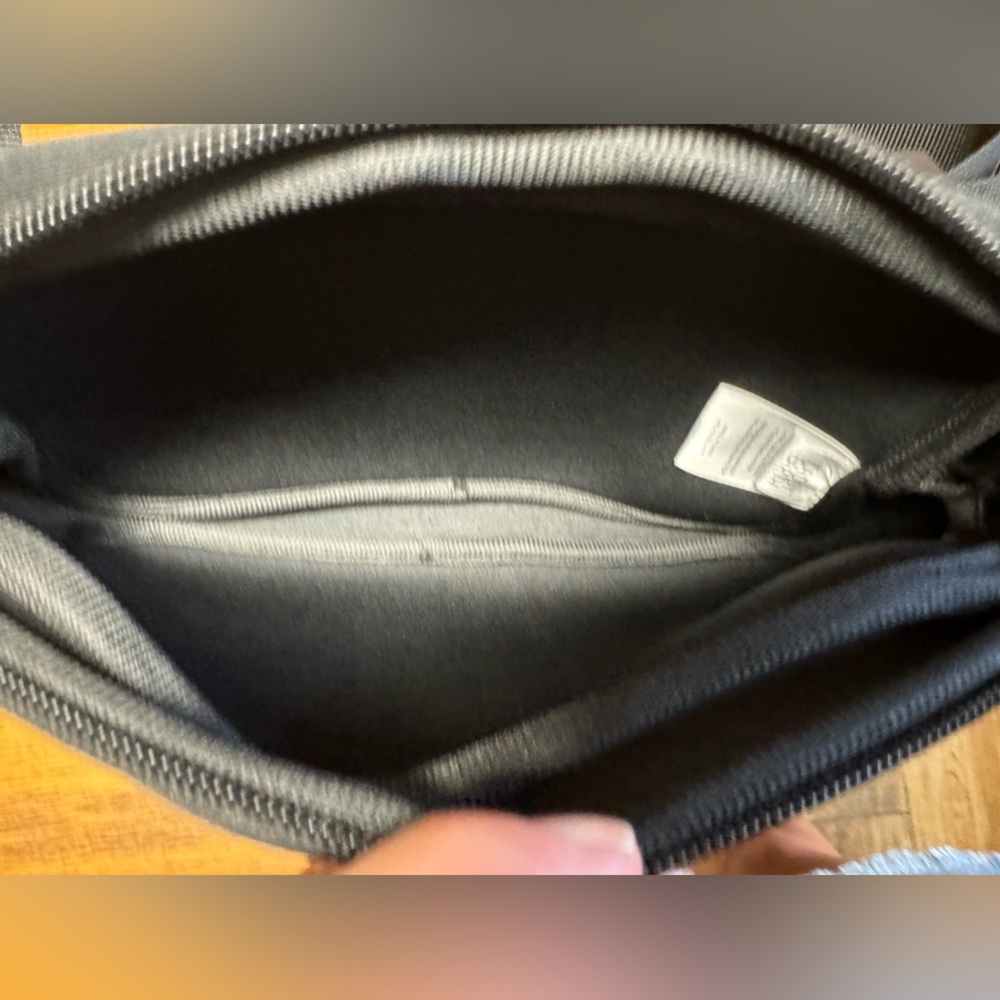 NWT Zaddy Earth I Heart Gay People Fanny Pack, Adjustable Buckle - Picture 8 of 8